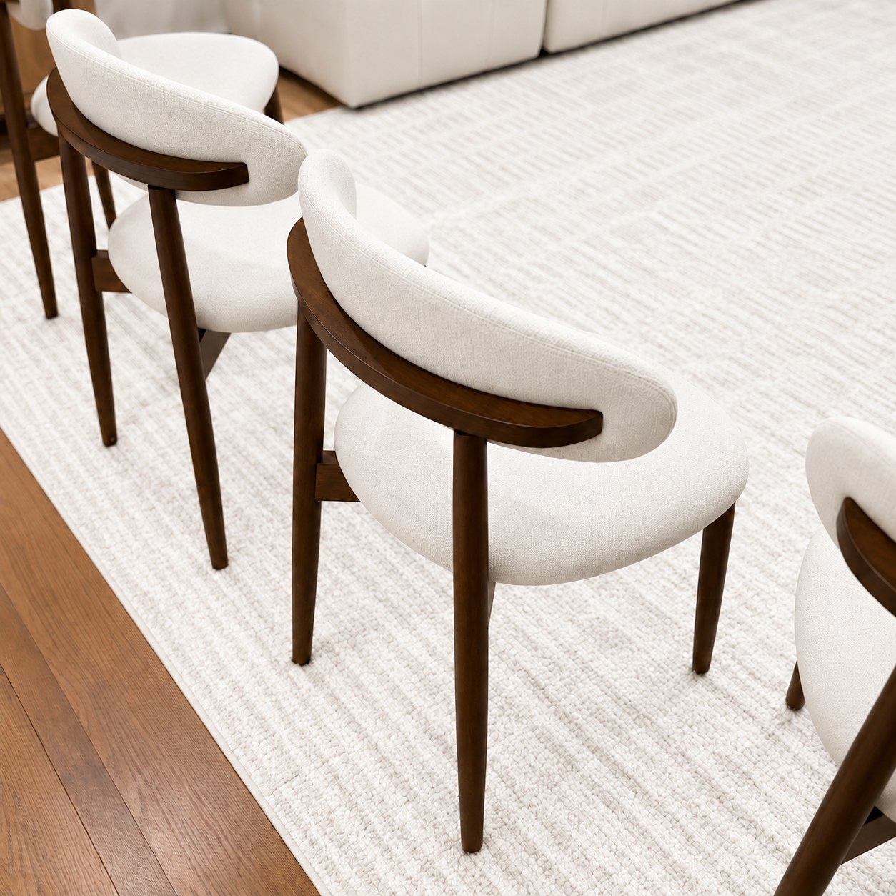 Sillas de comedor de madera en Miami
